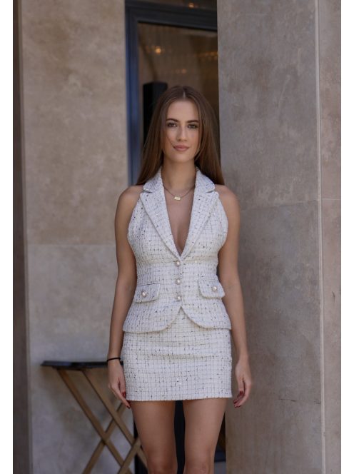 Fehér tweed női szett – elegáns mellény fazonú felső és miniszoknya, prémium női kosztüm
